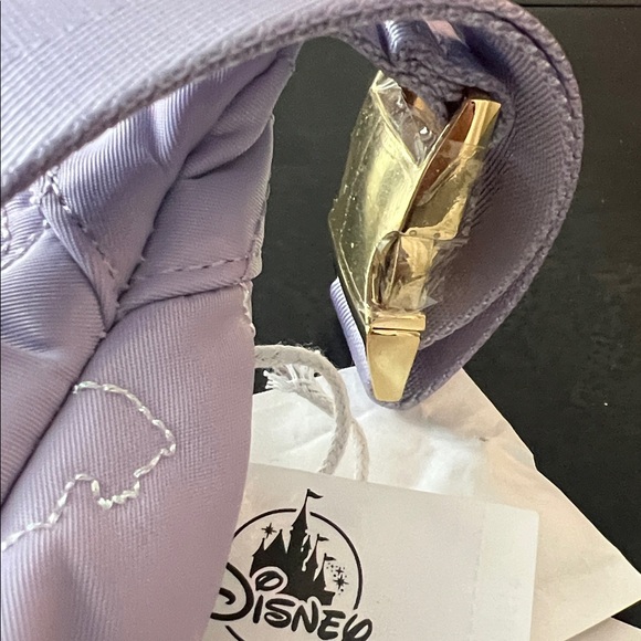 DISNEY Stoney Clover Fanny Pack - Picture 7 of 10